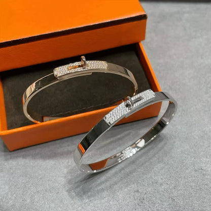 Factory Direct Fine Jewelry 925 Silver Bracelet for Men and Women Version Kelly Pig Nose Locking Hand Opening Fine Bangles Gifts